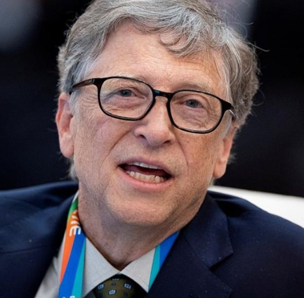 بيل غيتس يصدم العالم بشكل هاتف المستقبل المحمول